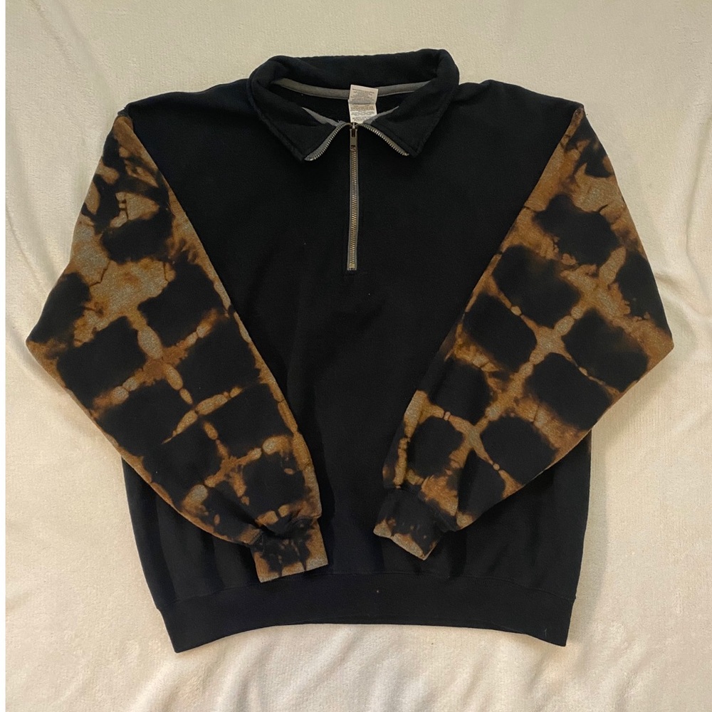 acid wash sleeve quarter-zip